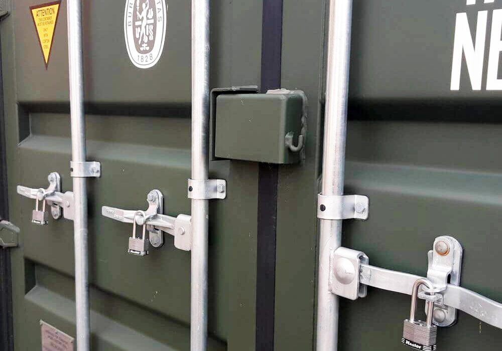 lowe-carting-mobile-storage-locks-02